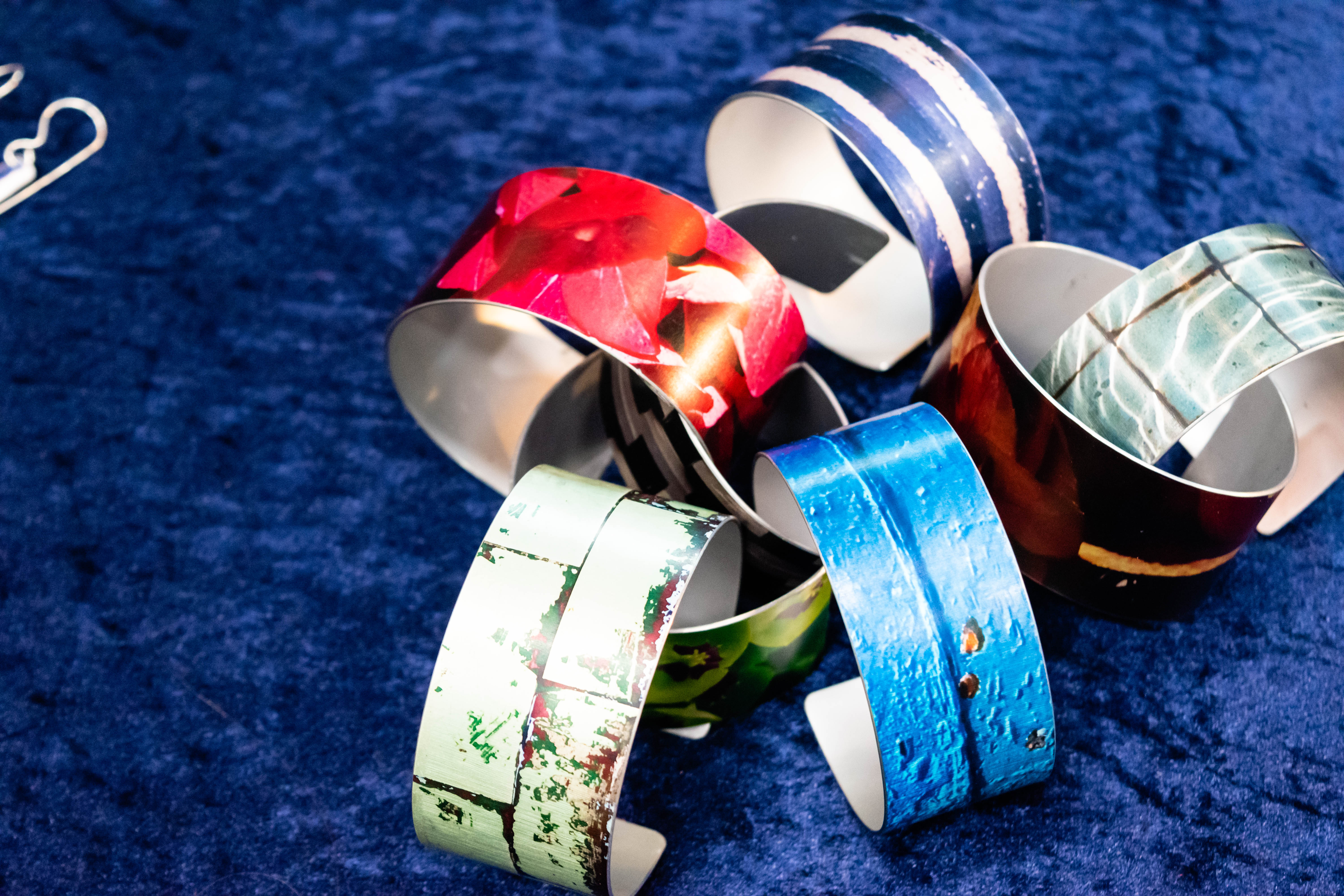 AL 13 Hand-crafted Jewellery in photo-printed aluminium 